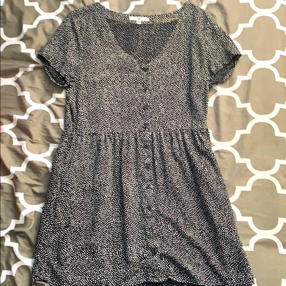 Black and white pocka-dot skater dress